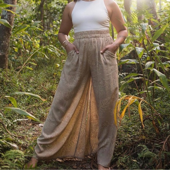 SOLD - Picture 4 of 4